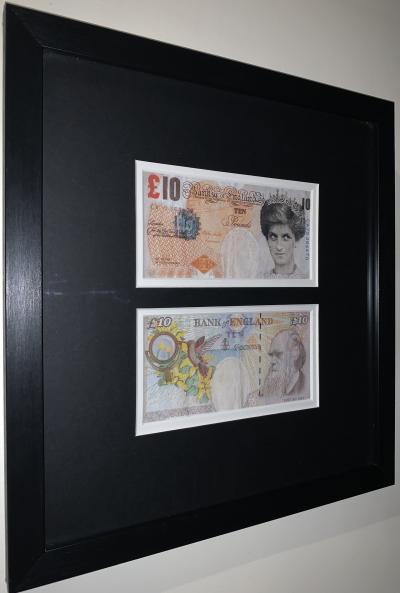 BANKSY (d’après) - X2 Lady Di Faced 10 £ 2