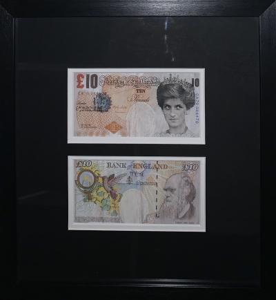 BANKSY (d’après) - X2 Lady Di Faced 10 £ 2
