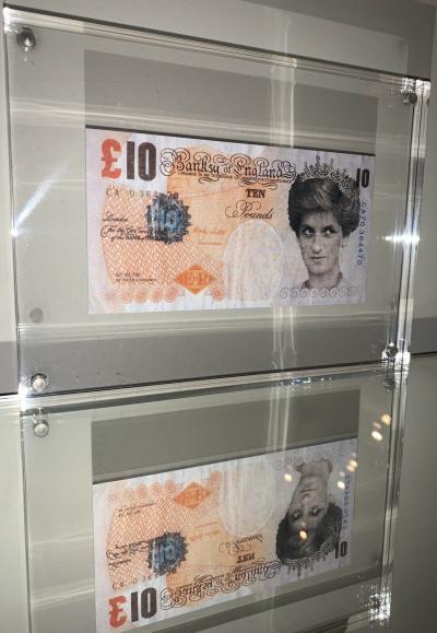 Banksy - Lady Di Faced 10 £  - Billet fac-similé 2