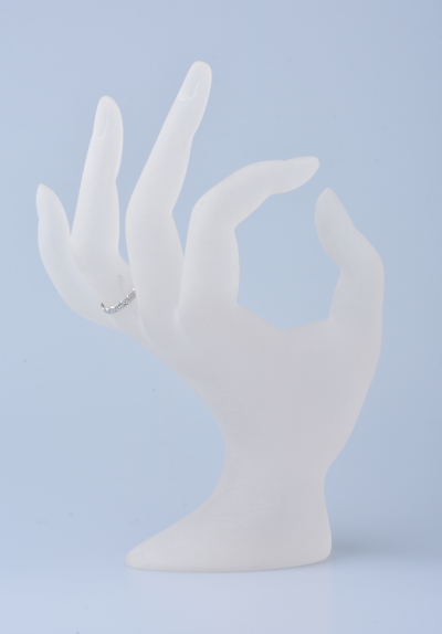 Bague alliance ciselée en or blanc 2