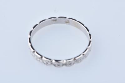 Bague alliance ciselée en or blanc 2