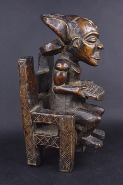 République Démocratique du Congo - Statue de roi africain Tchokwé 2