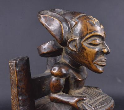 République Démocratique du Congo - Statue de roi africain Tchokwé 2