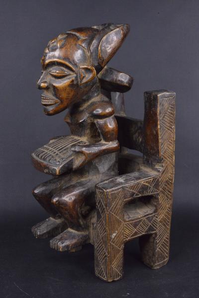 République Démocratique du Congo - Statue de roi africain Tchokwé 2