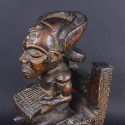 République Démocratique du Congo - Statue de roi africain Tchokwé 2