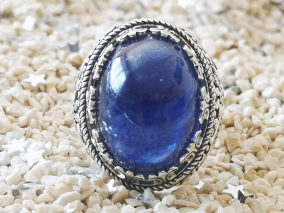 Bague chevalière en argent saphir cabochon de 15 carats 2