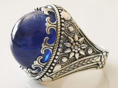 Bague chevalière en argent saphir cabochon de 15 carats 2