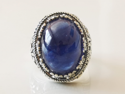 Bague chevalière en argent saphir cabochon de 15 carats 2