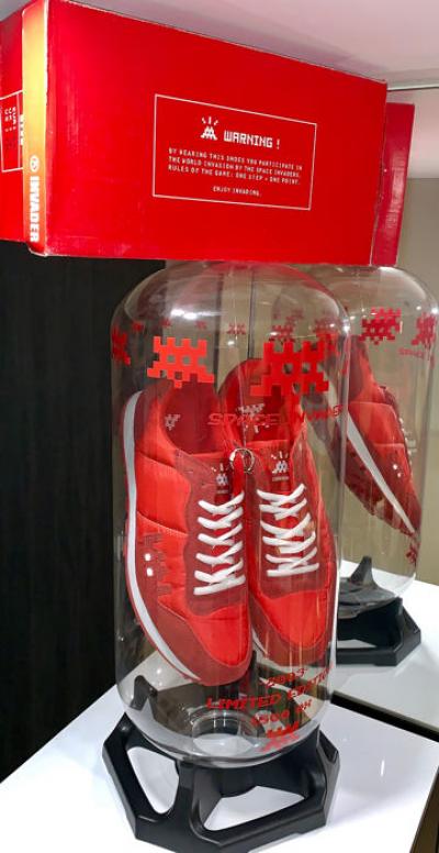 Invader - Red 01 Point Sneakers Package 2003 - Baskets 2