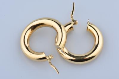 Boucles d'oreilles créole or jaune 18 carat. 2