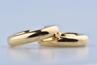 Boucles d'oreilles créole or jaune 18 carat. 2