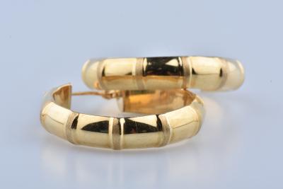 Boucles d’oreilles créole or jaune 18 carat. Style maille bambou 2