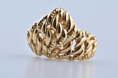 Boucles d'oreilles or jaune 18 carat. Maille américaine. Fermoir poussette. 2