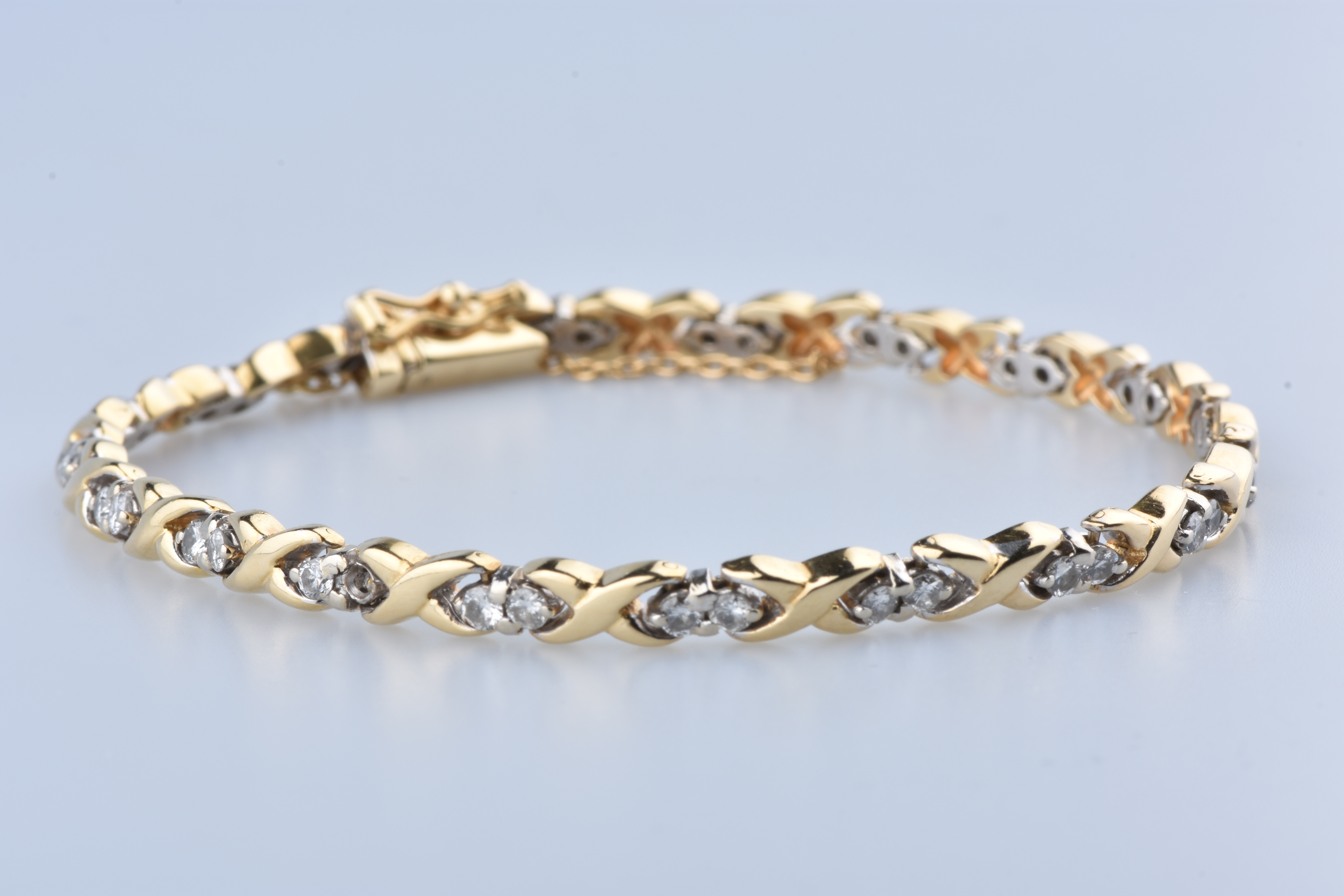 Bracelet or jaune orné de 37 Diamants - Bijoux et montres - Plazzart