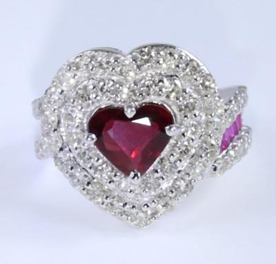 Bague Rubis Rouge Royal et Diamants 2