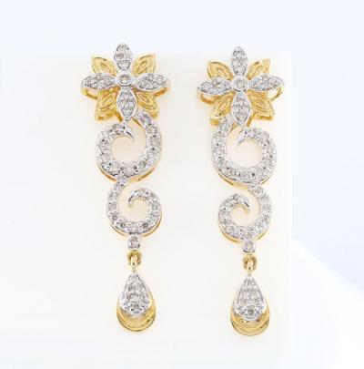 Yellow Gold Diamond Necklace with matching Chandelier Earrings 2