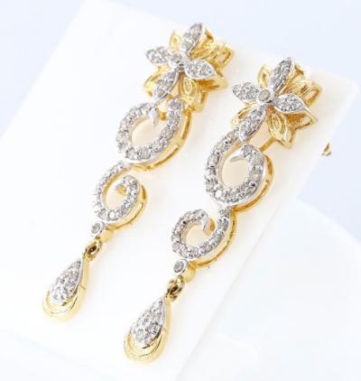 Yellow Gold Diamond Necklace with matching Chandelier Earrings 2