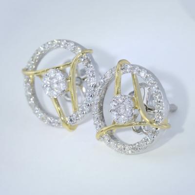 Boucles d’oreilles en or blanc et jaune avec diamants 2