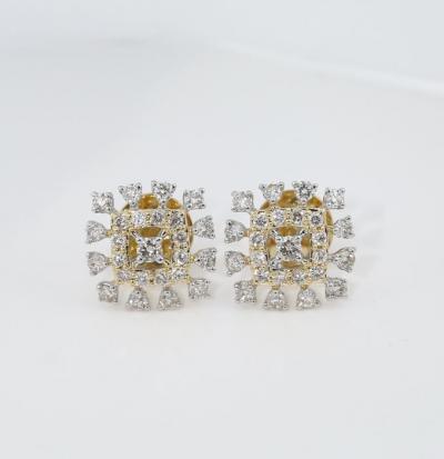 Boucles d’oreilles en or jaune et diamants 2