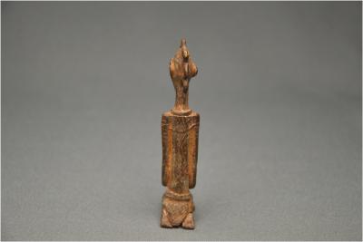 Mali, Peuple Dogon,  Ancienne figurine anthropomorphe en bronze, Première moitié du XXème siècle 2