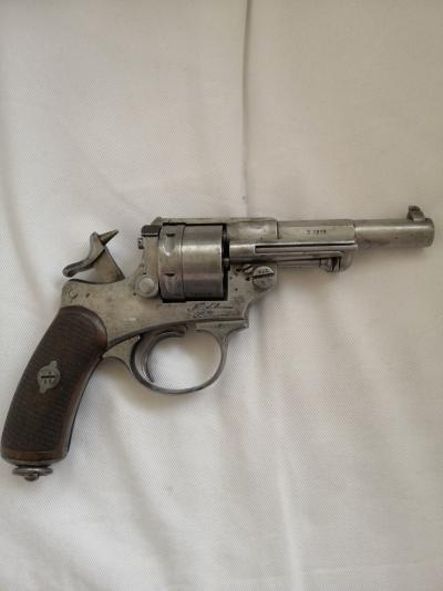 Revolver français - Modèle 1873 2