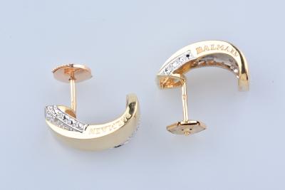 BALMAIN - Paire de boucles d’oreilles croisées en or bicolore et diamants 2