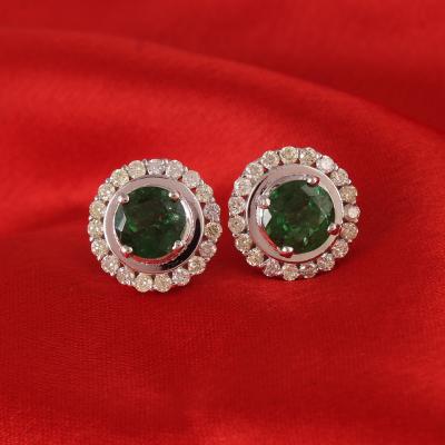 Boucles d’oreilles en or blanc avec tsavorites vertes et diamants. 2