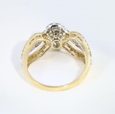 Yellow gold Designer Diamond Ring 2