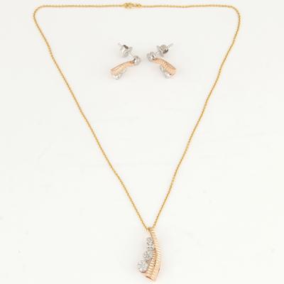 Collier Pendentif avec Boucles d’oreilles, Or rose et Diamants 2