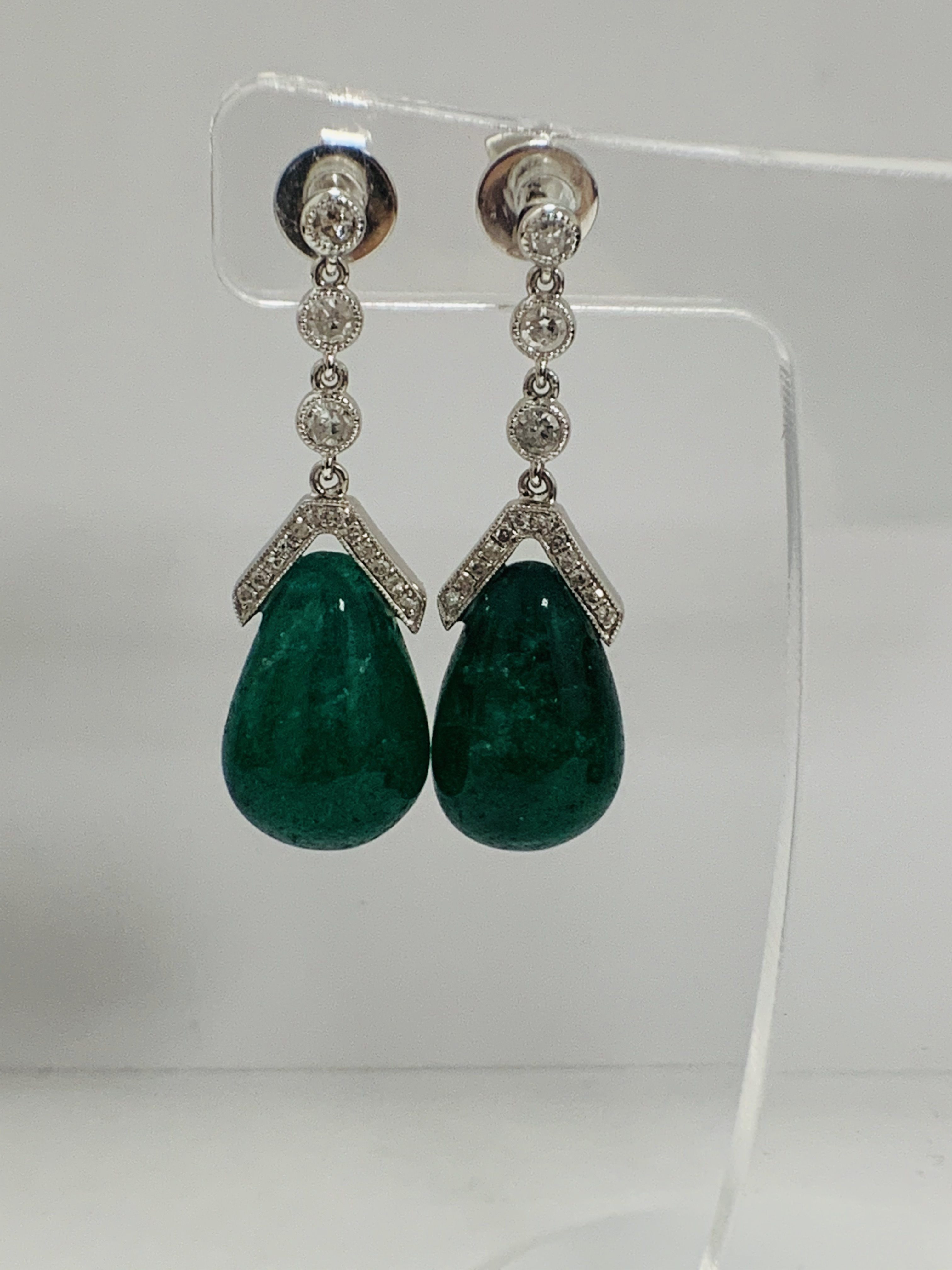 Clous D Oreilles Or Blanc 18k Emeraude 0 80 Ct 2 Pierres Diamant 0 36 Ct W Si 590828