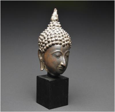 Ancien Royaume du Siam, XVIIème siècle, École de Sukhothaï, Tête de Bouddha en bronze 2