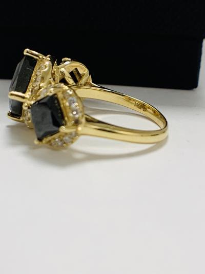 Bague trilogy en or jaune et diamants noirs 5.03ct 2