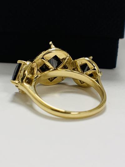 Bague trilogy en or jaune et diamants noirs 5.03ct 2