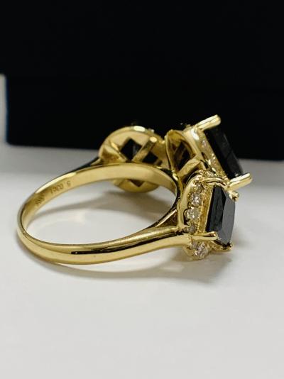 Bague trilogy en or jaune et diamants noirs 5.03ct 2