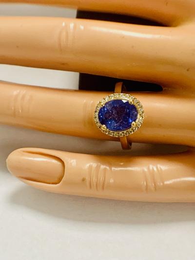 14ct Yellow Gold Tanzanite and Diamond ring 2