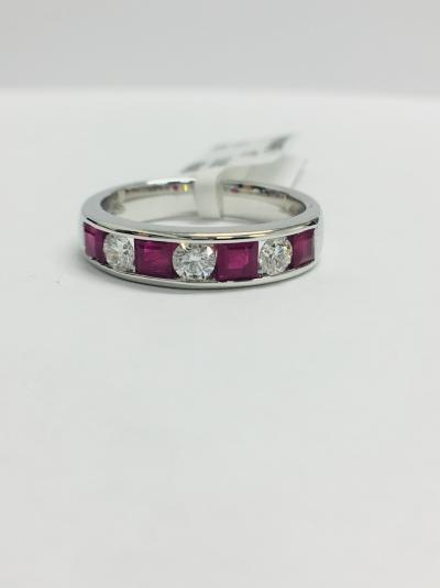 Bague or blanc rubis et diamants sertis rail 2