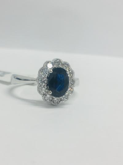 Bague Or blanc, Saphir entourage Diamants 2