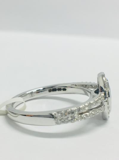 Bague Or Blanc 9 ct. Saphir 0.53 ct. Diamants 2