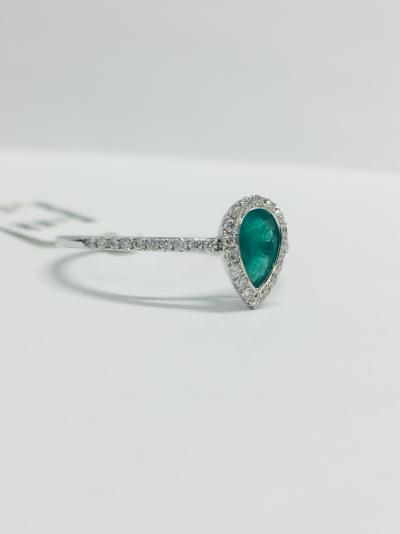Bague Or Blanc 9 ct. Emeraude 0.50 ct. taille poire et Diamants 2