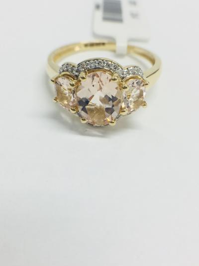 Bague en or jaune 9ct. avec morganite et diamants 2