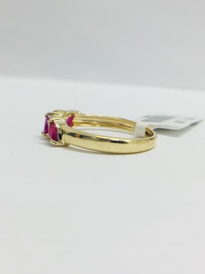 Bague or jaune rubis et diamants 2