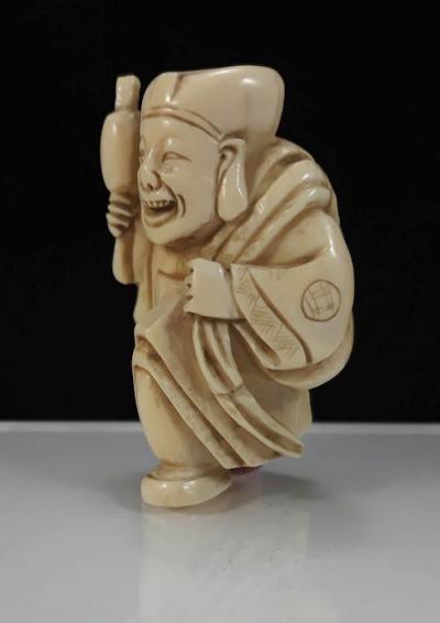 Netsuke - Ivoire - Certificat d'Authenticité  - Japon - Ere Meiji  (1868-1912) 2