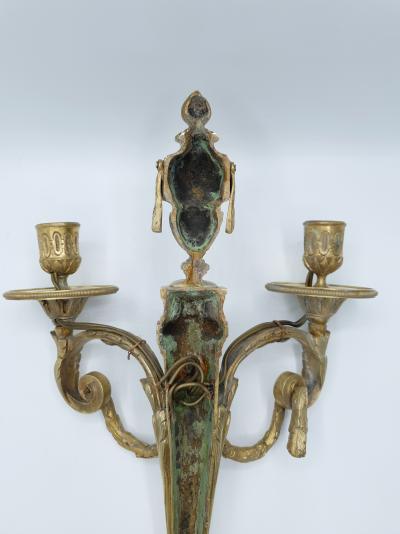 Paire d’appliques en bronze style Louis XVI - Seconde moitié du XIXe siècle 2