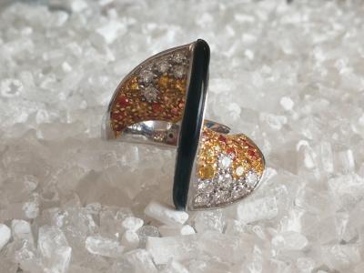 Bague originale  en or gris 18 carats  saphirs jaunes ou oranges et diamants onyx 2