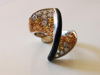 Bague originale  en or gris 18 carats  saphirs jaunes ou oranges et diamants onyx 2