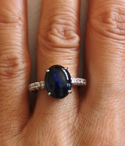 Bague en or 18 carats saphir cabochon de 6.5 carats et diamants - certificat 2