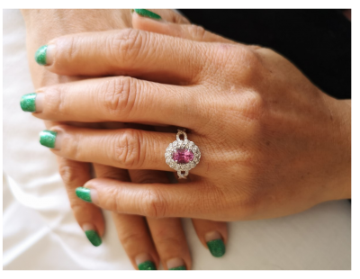 Bague marguerite en or gris et saphir rose de  1.53 carats non chauffé et diamants 2