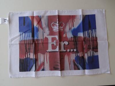 BANKSY (d’après) - Er... (Union Jack Tea Towel), 2012 -  Sérigraphie numérotée sur tissu 2