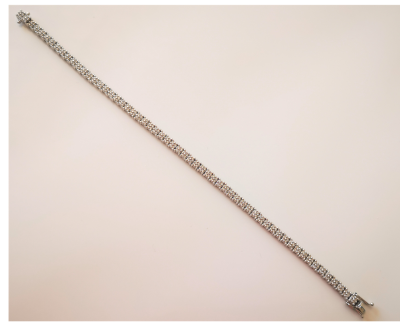 Bracelet souple  en or gris 18 carats serti d’une double ligne de diamants pour 4 carats environ 2