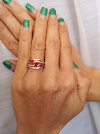 Bague jonc  en or jaune 18 carats rubis et diamants 2
